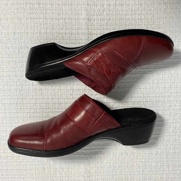 Clarks Red Leather Comfortable Clogs Size 7.5 - Picture 8 of 13